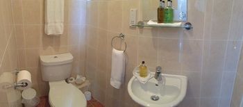 Arkaig Guest House Абърдийн Екстериор снимка