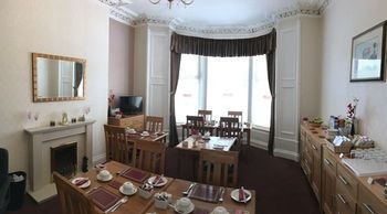 Arkaig Guest House Абърдийн Екстериор снимка